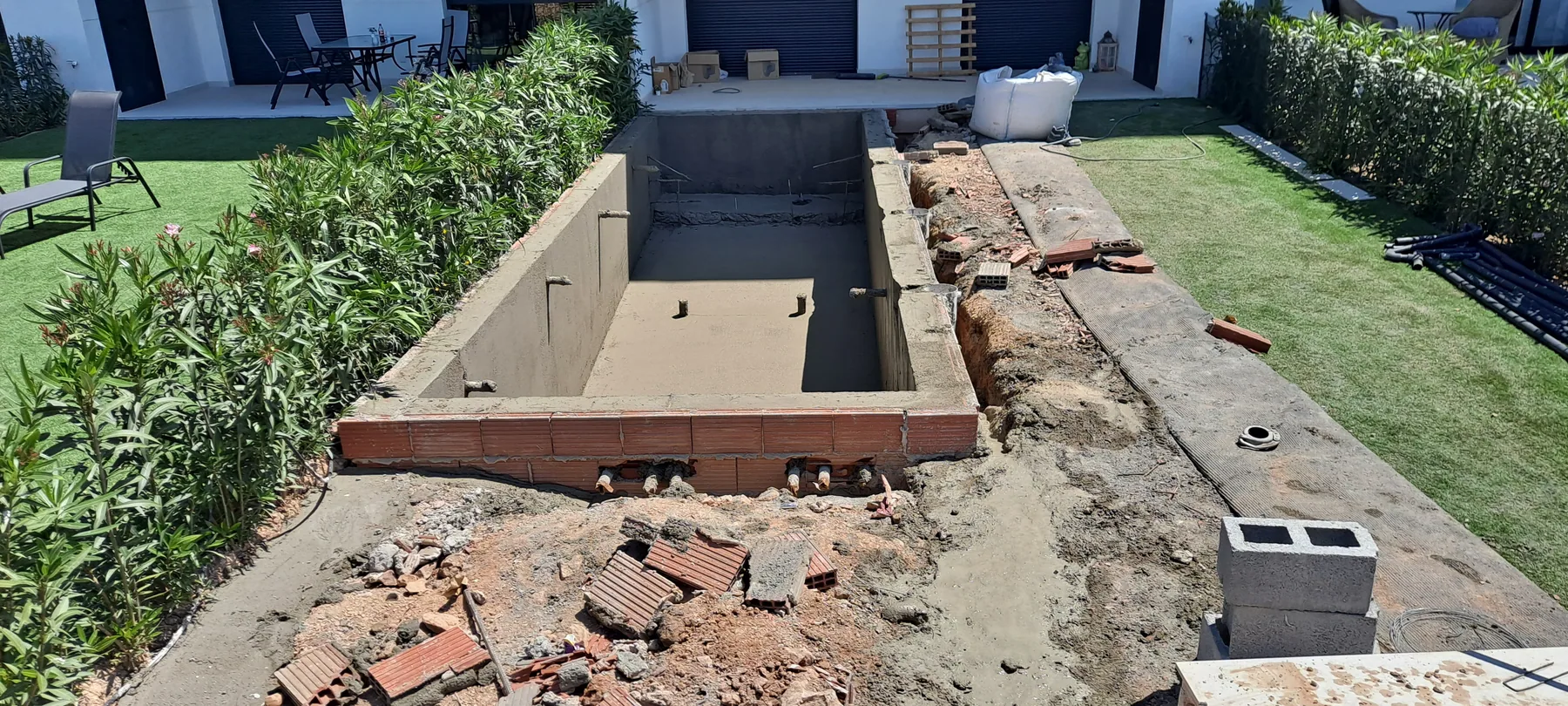 Construcción del vaso de piscina en una vivienda
