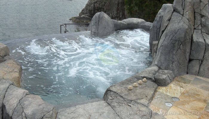 la-manga-jacuzzi-desbordante-de-arena