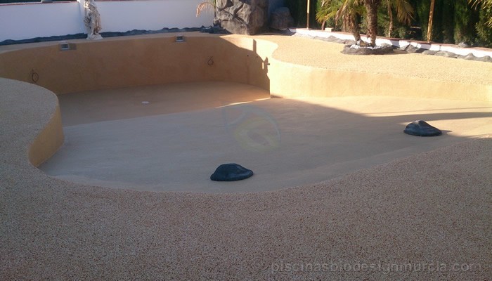 malaga-piscina-de-arena-nerja