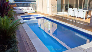 piscinas tradicionales con jacuzzi